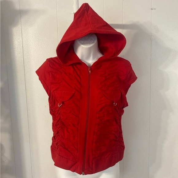 Vintage NYC Women Red Hooded Zipper Top NWT size L - Picture 1 of 10
